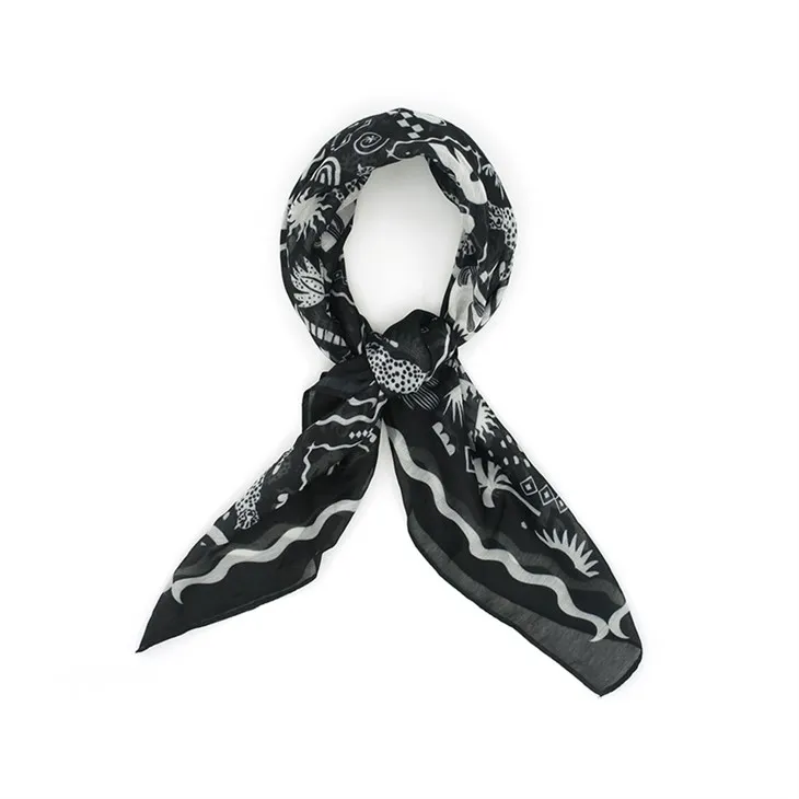 Čierna grafická tlač Bandana S051