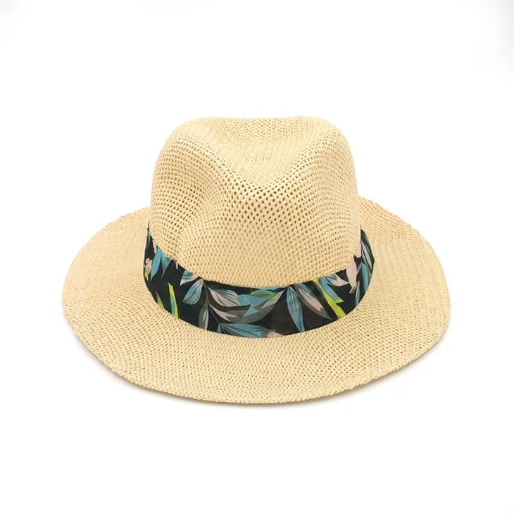 Háčkované papierové čiapky