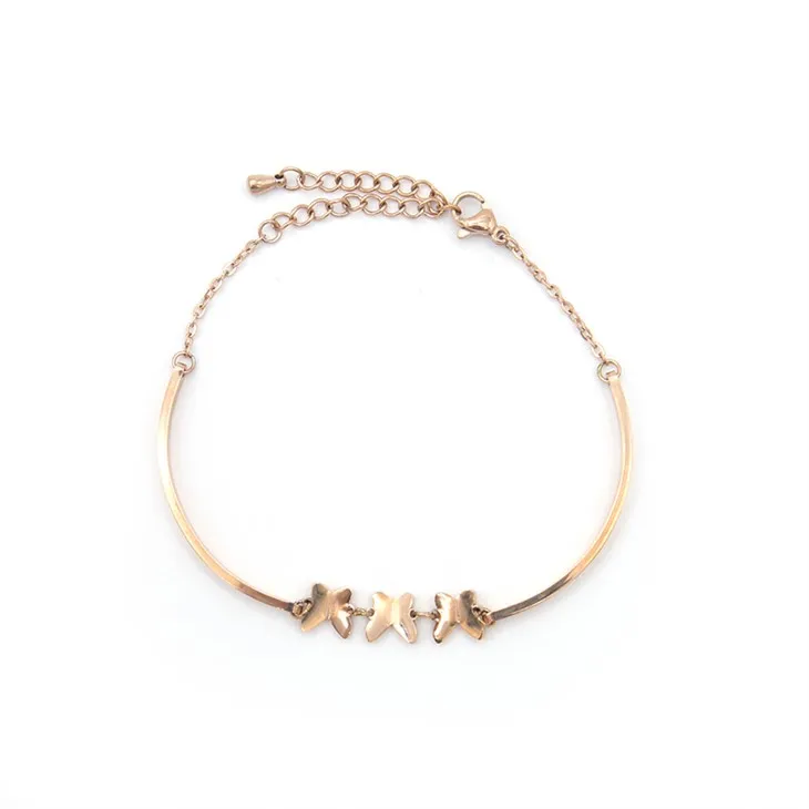 Ružový kvetinový náramok